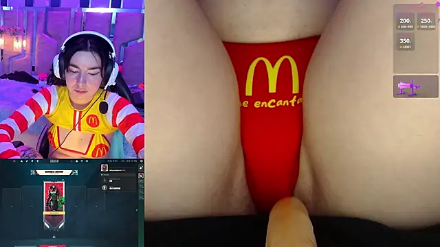 NicoleFerrel online show from June 8, 3:13 pm