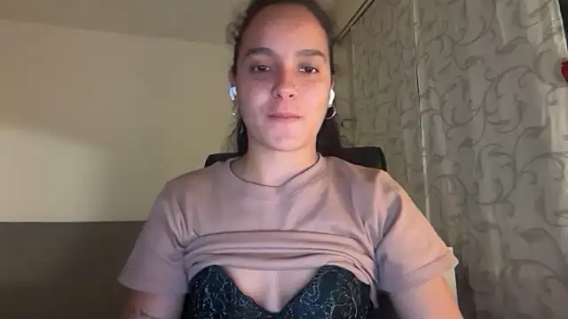 Maia Park online show from May 2, 10:24 pm