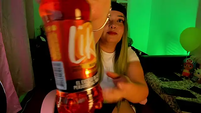 Lolii Zoe online show from March 18, 2:05 am