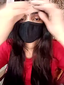 Snapshot of Queen_Pooja7 chatting on September 27, 4:47 pm Queen Pooja7 online show from September 27, 4:47 pm