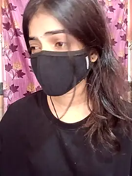 Snapshot of Queen_Pooja7 chatting on October 8, 4:44 pm Queen Pooja7 online show from October 8, 4:44 pm