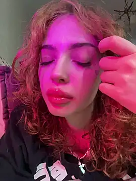 Hannah xBaby online show from May 2, 11:24 am