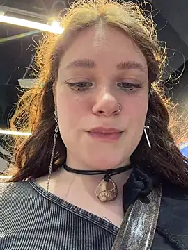 lucy-joy online show from July 10, 9:21 am