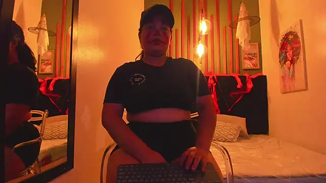 Laura Sex19 online show from October 31, 12:20 pm