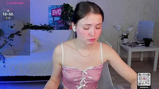 ArleneThomas online show from March 18, 1:49 pm