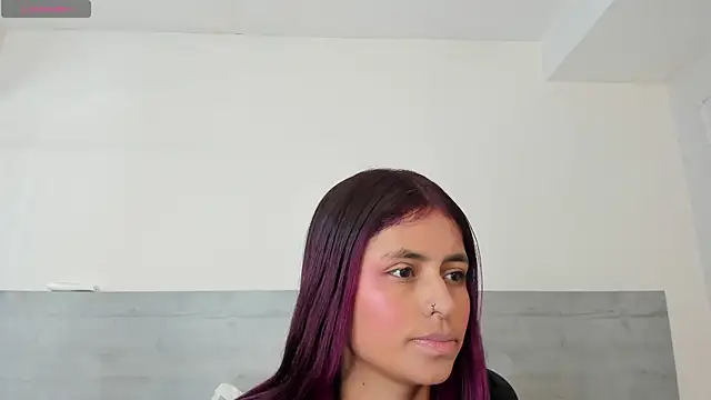 sunnyWhitee online show from May 2, 7:17 pm