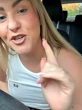 Charleigh xx online show from November 4, 3:17 pm