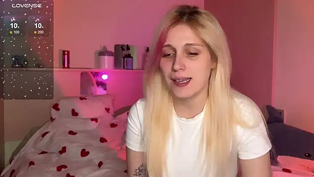 Snapshot of _Annabel_Myr_ chatting on October 3, 4:12 pm Annabel Myr online show from October 3, 4:12 pm