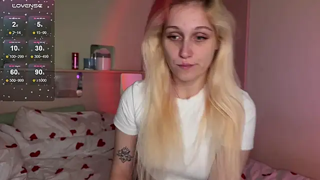 Snapshot of _Annabel_Myr_ chatting on September 24, 9:08 am Annabel Myr online show from September 24, 9:08 am