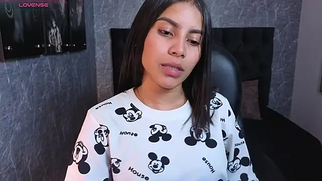 eileen  hills online show from November 6, 6:03 pm