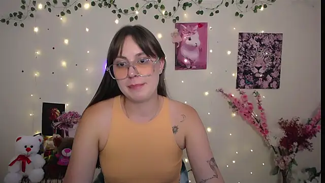 Amanda Bright  online show from July 6, 3:03 pm