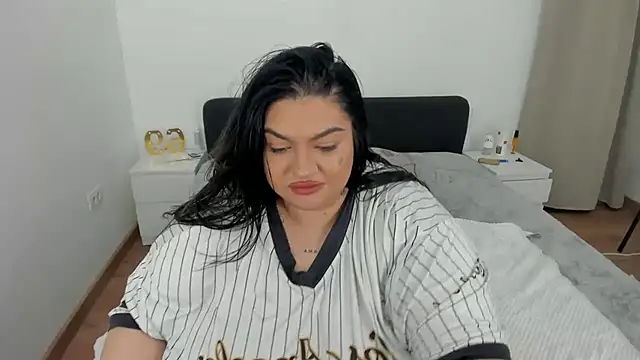 EvvaBBW online show from March 11, 8:55 pm