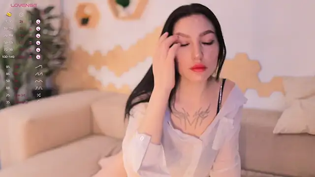 Snapshot of _MayaMoon_ chatting on September 14, 5:05 am MayaMoon online show from September 14, 5:05 am