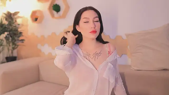 Snapshot of _MayaMoon_ chatting on September 19, 5:17 am MayaMoon online show from September 19, 5:17 am