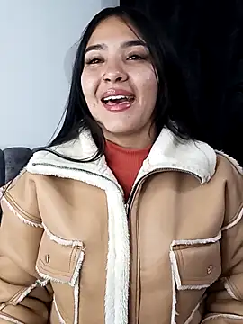 Snapshot of meli__brown chatting on September 21, 6:34 am meli brown online show from September 21, 6:34 am