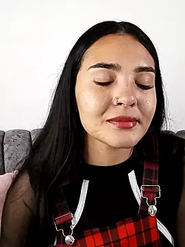 Snapshot of meli__brown chatting on October 8, 1:54 am meli brown online show from October 8, 1:54 am