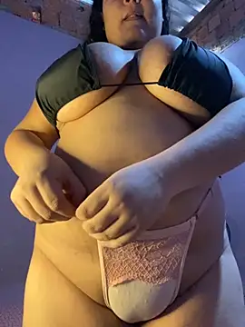 Snapshot of qxmila1 chatting on October 28, 8:25 pm qxmila1 online show from October 28, 8:25 pm