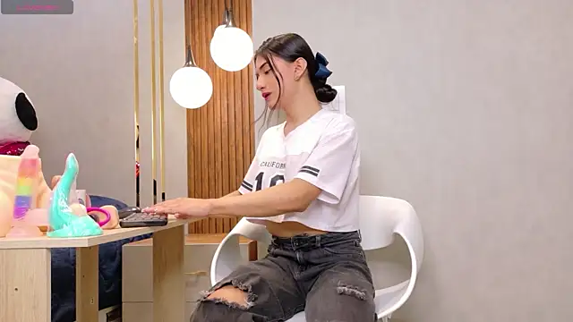 Sweet Mafe online show from March 7, 1:29 pm