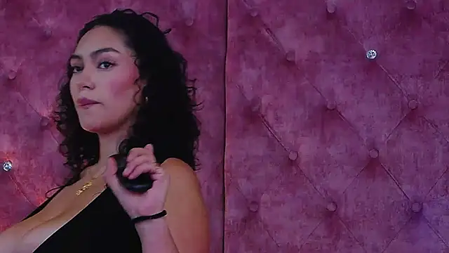 MaddisonBelucci online show from September 12, 8:49 pm