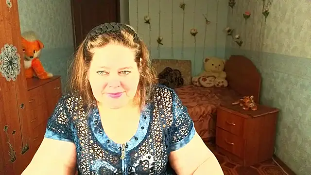 Audrey Aura online show from December 3, 7:44 am