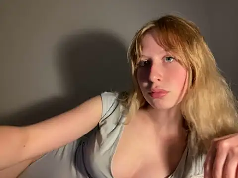 Lisa-5329 online show from March 7, 10:17 pm