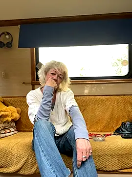 ladyboatlady online show from October 21, 3:05 pm