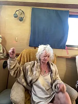 ladyboatlady online show from April 29, 6:16 am