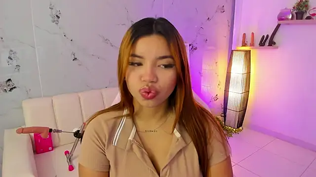 scarlett enjoy1 online show from November 11, 2:25 pm