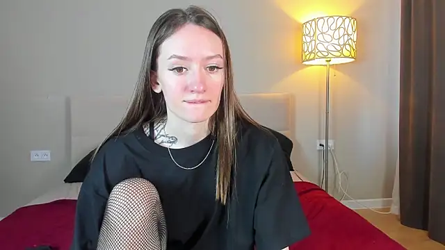 cutienaughtygirl online show from April 30, 8:19 am