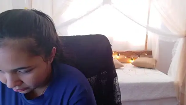 loreaniss online show from March 14, 8:32 pm