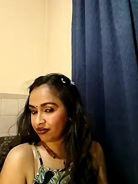cute indianxo online show from April 28, 8:13 pm