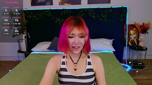 Snapshot of Ketrin_Jones chatting on September 28, 5:25 am Ketrin Jones online show from September 28, 5:25 am