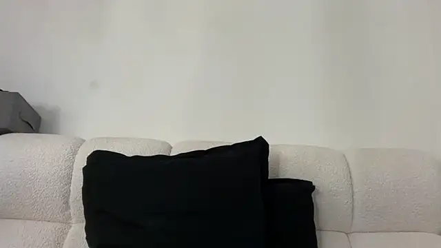 GiuliaDollx online show from November 21, 12:51 pm