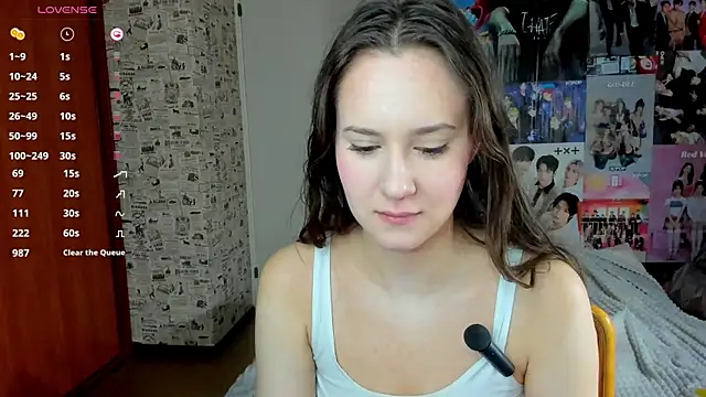 LucyRose3 online show from October 17, 4:48 am