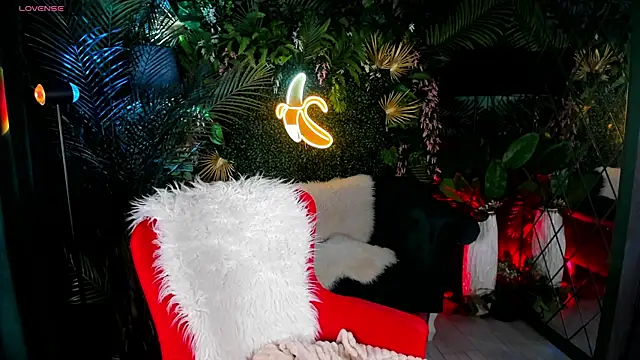 MarySparkle online show from November 26, 6:36 am