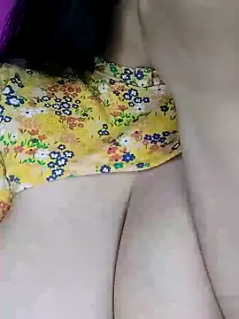 Snapshot of kittenFreyja_ chatting on October 27, 11:10 pm kittenFreyja  online show from October 27, 11:10 pm