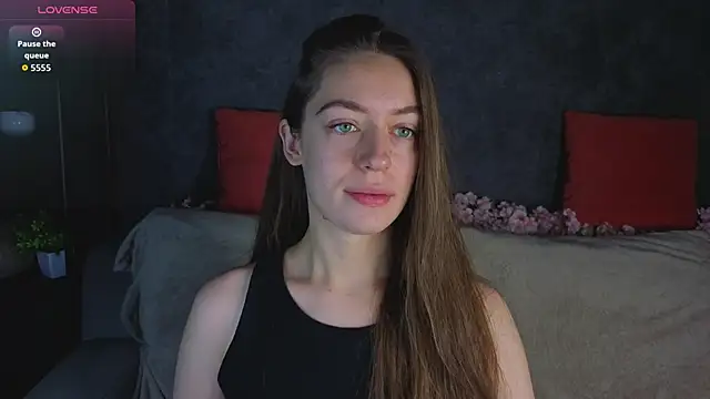 Agnes Wells online show from June 28, 1:12 am