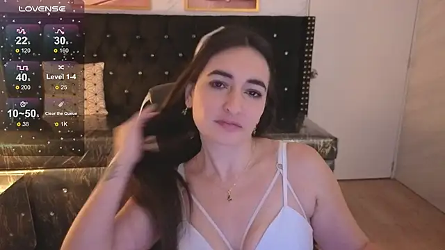 Snapshot of Soffi_betacur_b chatting on September 12, 3:18 am Soffi betacur b online show from September 12, 3:18 am