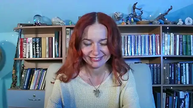 Foxilady357 online show from April 22, 1:19 pm
