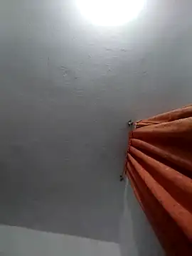 Valenn fernandez online show from May 16, 1:41 am