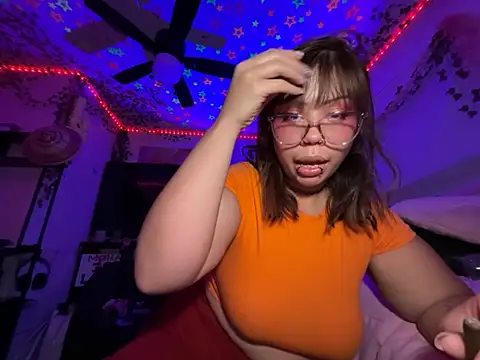 moan4mona online show from June 21, 3:32 am