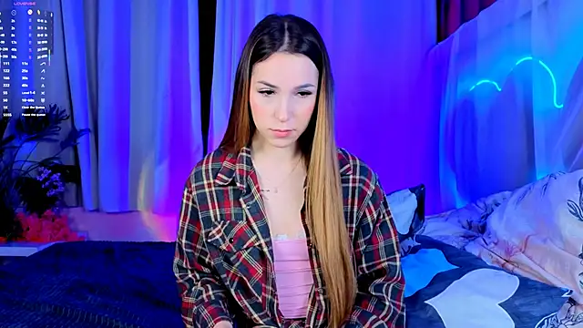 -CindyLou online show from November 20, 5:30 am