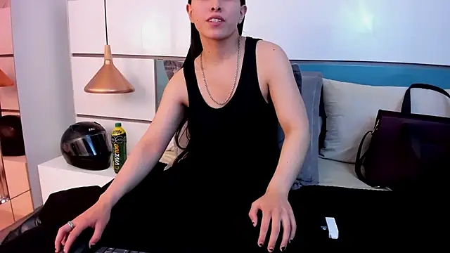 Ashkoreh online show from August 3, 8:36 pm