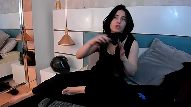 Ashkoreh online show from July 7, 9:50 pm