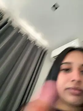 LilMisIndianx online show from January 11, 9:25 am