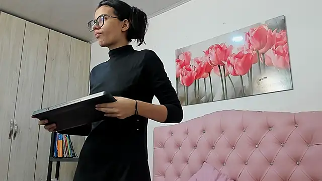 pinky f00x online show from July 27, 9:23 pm