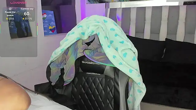 Adaara Rey online show from March 10, 8:46 pm