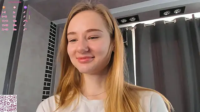 ElvinaRose online show from October 9, 3:32 am