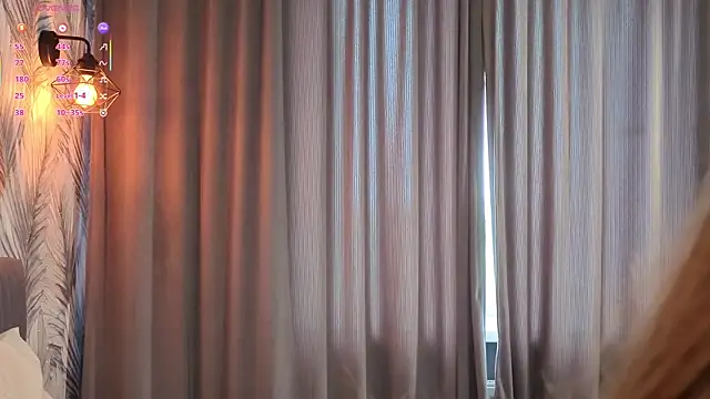 ElvinaRose online show from July 10, 5:19 am