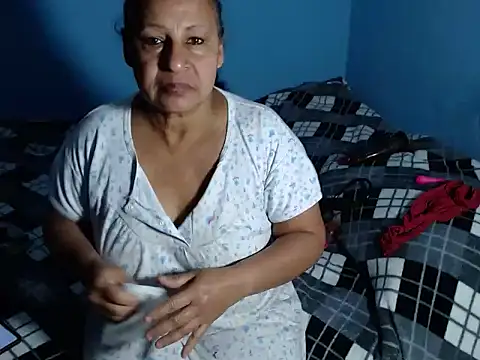 Snapshot of darlingduchessmatur chatting on October 16, 5:54 am darlingduchessmatur online show from October 16, 5:54 am